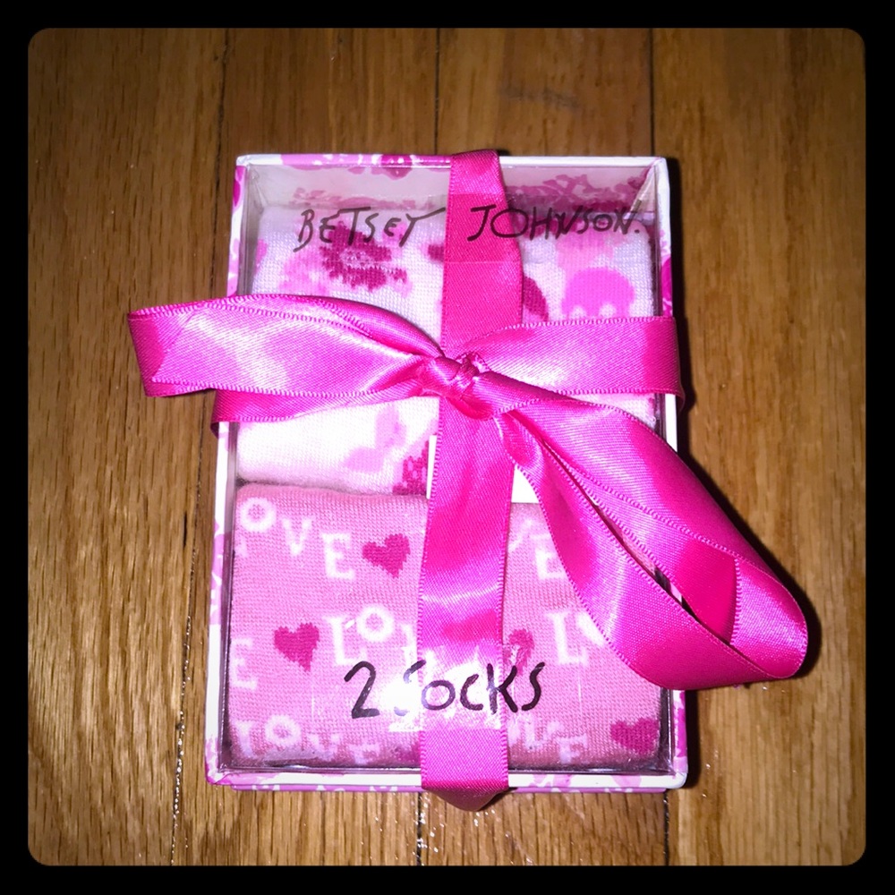 Betsy Johnson Love sock duo gift set